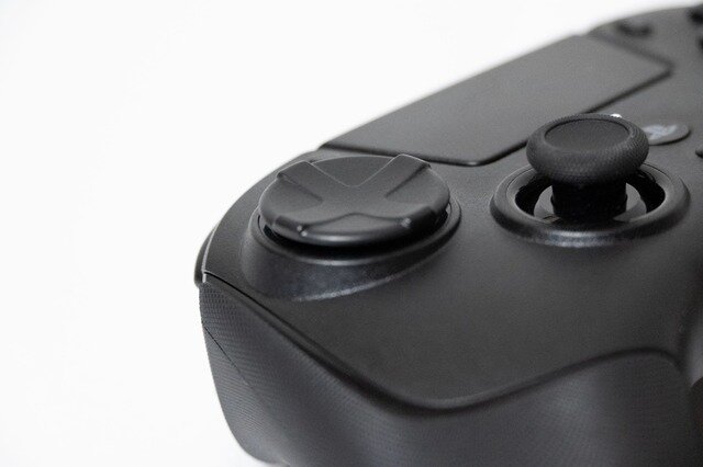 対人戦ってやっぱり楽しい…！ 超絶クリッキーでモチベも高まるPS5/PC用パッド「Razer Raiju V3 Pro」で『スト6』に挑戦【先行試用】