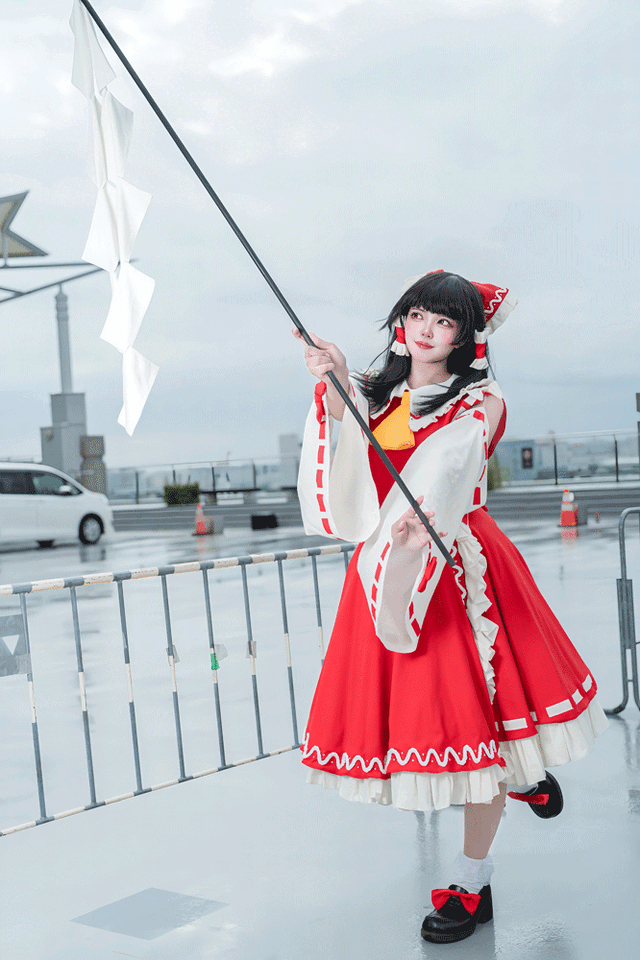 博麗霊夢／東雲まりあ（X：@Usamochi_love）