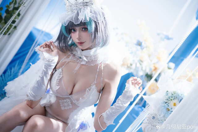 チェシャー『アズールレーン』／几何尼亞 poii（Weibo：几何尼亞 poii）