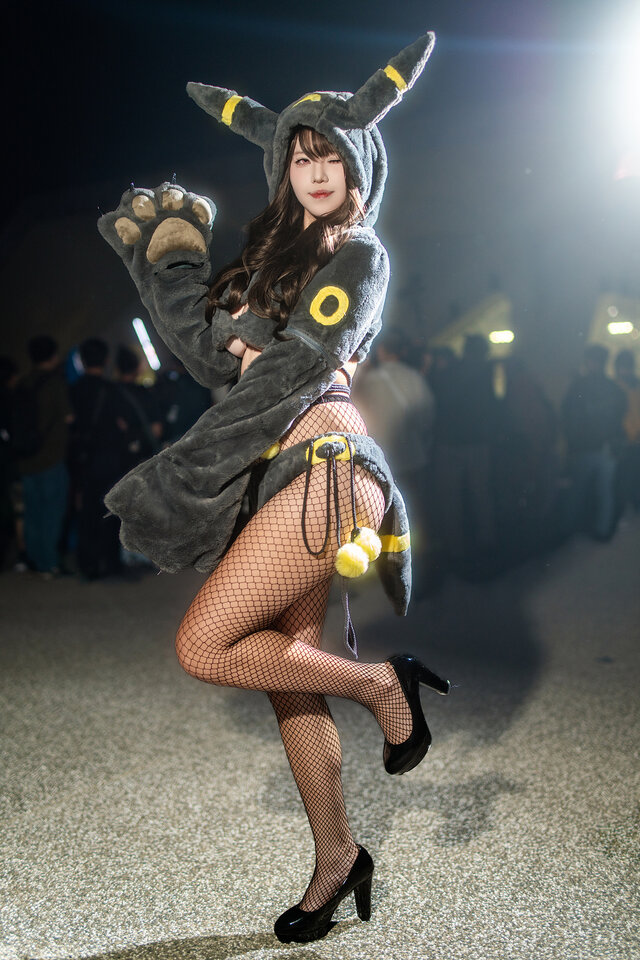 ブラッキー（擬人化）『ポケットモンスター』／肉醬（Instagram：yuku_328）【台湾】