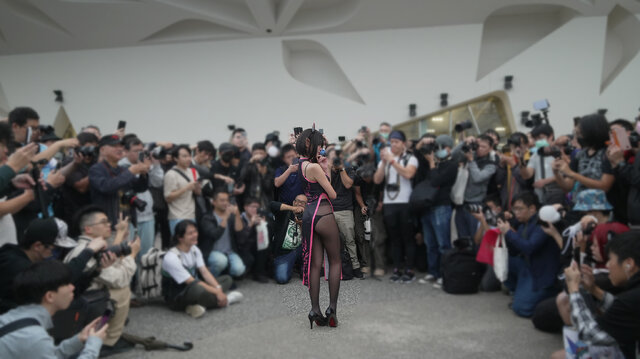 台湾では囲み撮影が基本