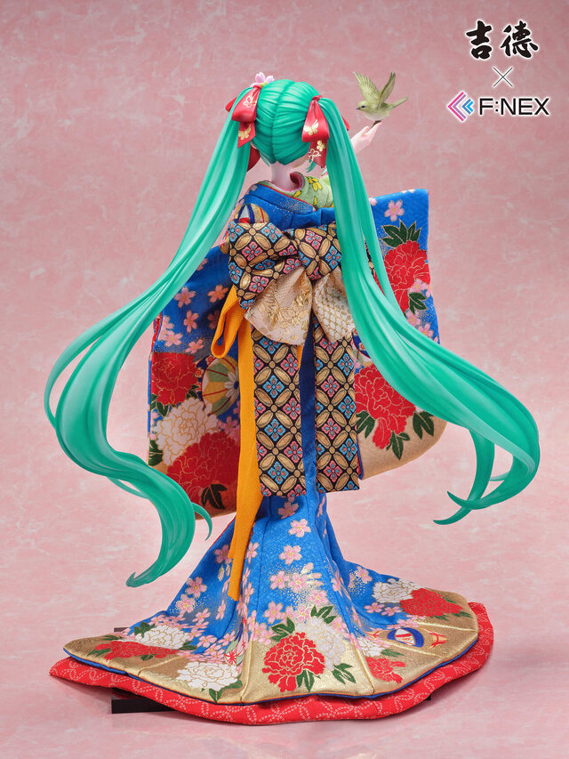 お値段約20万円の「初音ミク」日本人形フィギュアが可憐で美しい…！イラストレーター・藤ちょこ氏による描き下ろしイラストをもと立体化