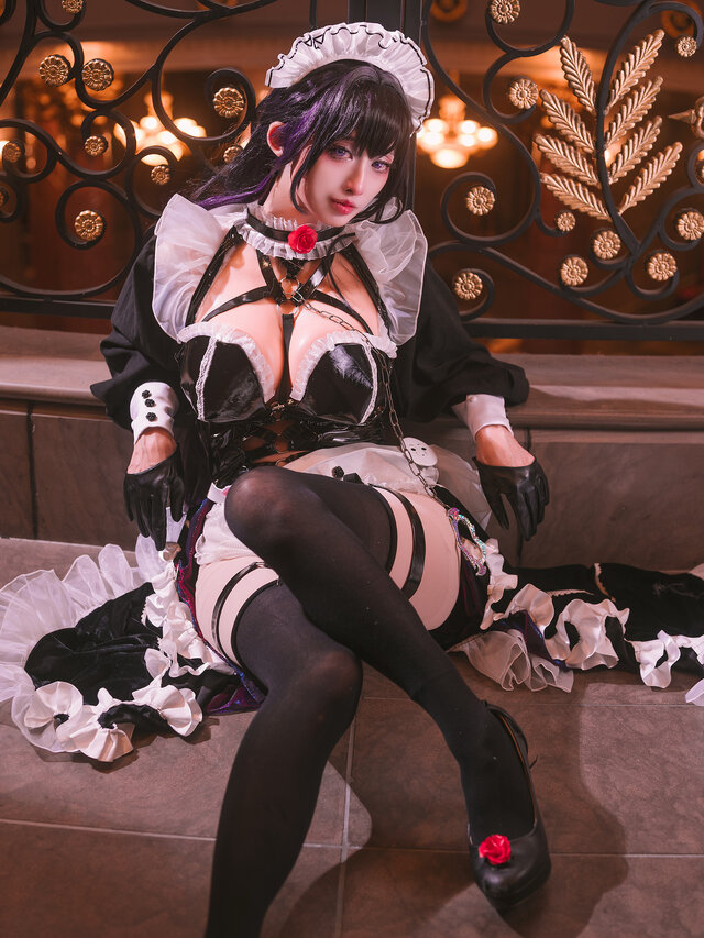 ミハラ（カフェコラボ衣装）／はる（X：@harushiki55）、撮影：まさ（X：@papio3821）