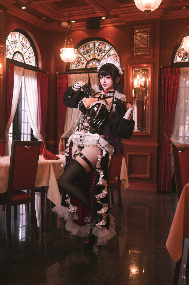 ミハラ（カフェコラボ衣装）／はる（X：@harushiki55）、撮影：まさ（X：@papio3821）