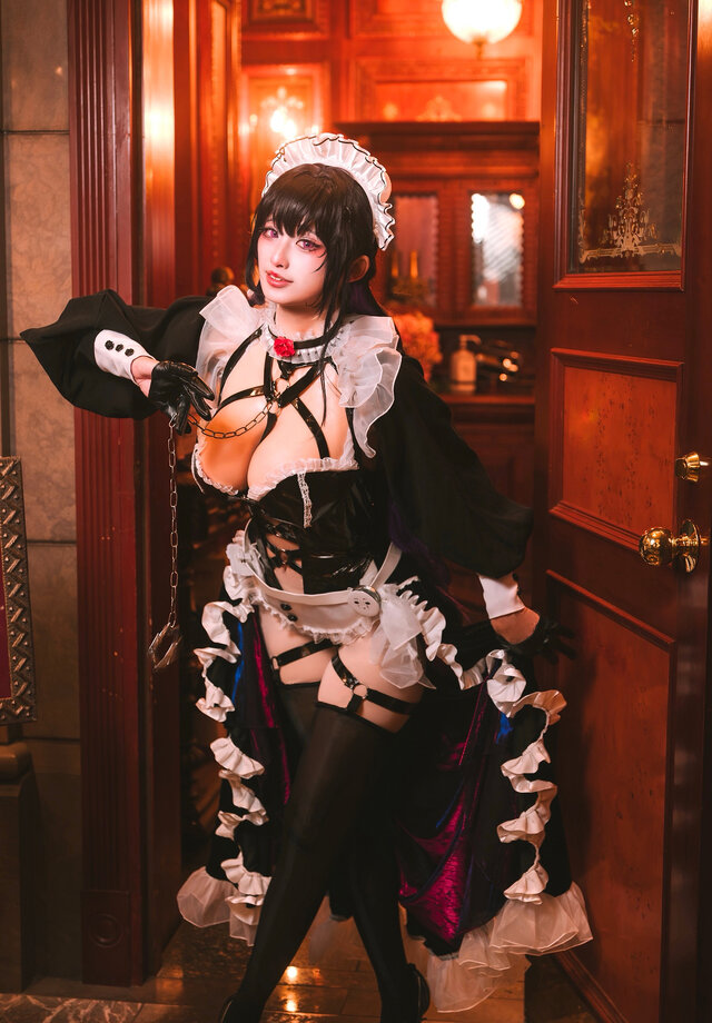 ミハラ（カフェコラボ衣装）／はる（X：@harushiki55）、撮影：まさ（X：@papio3821）