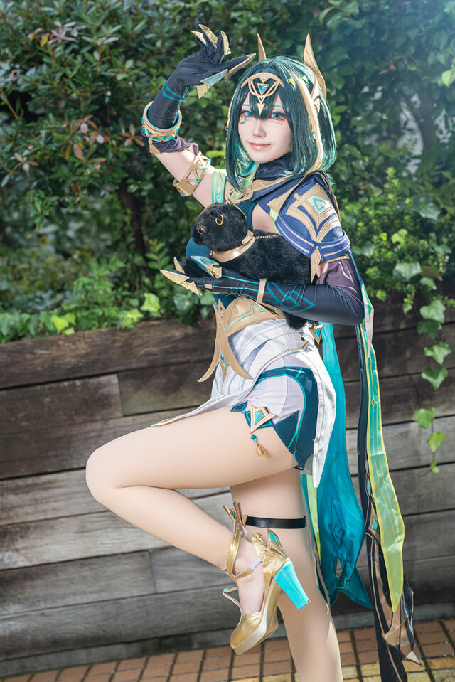 ネフェル『原神』／月城 める（X：@meru_cos_2205）