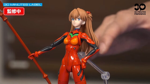 ヱヴァ新劇場版より「30MP 式波・アスカ・ラングレー(プラグスーツVer.)」プラモが発表！ドキッとする座りポーズも再現可能