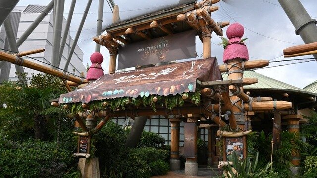 「USJでモリバーたちが宴を開きたがっています!」とろ~りクファナチーズも再現された焚き火料理が味わえるコラボイベント「モンハンワイルズ モリバーの宴」をレポート!
