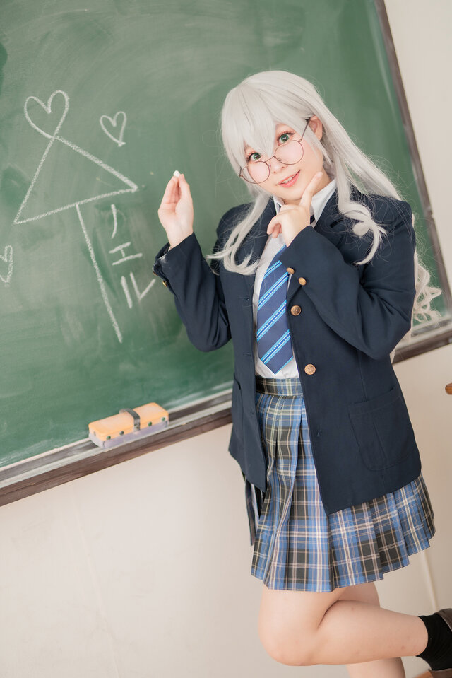 白銀ノエル／いを。（X：@iwo_cos）