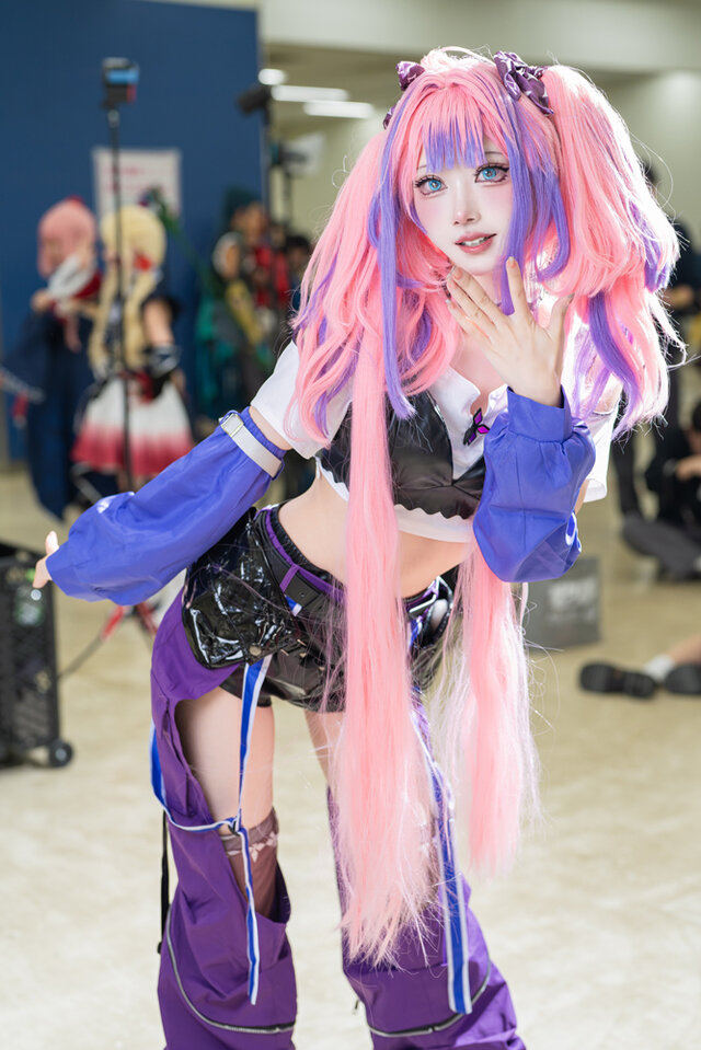 綺々羅々ヴィヴィ「ホロライブ」／壱村 あん（X：@ancho_cos）