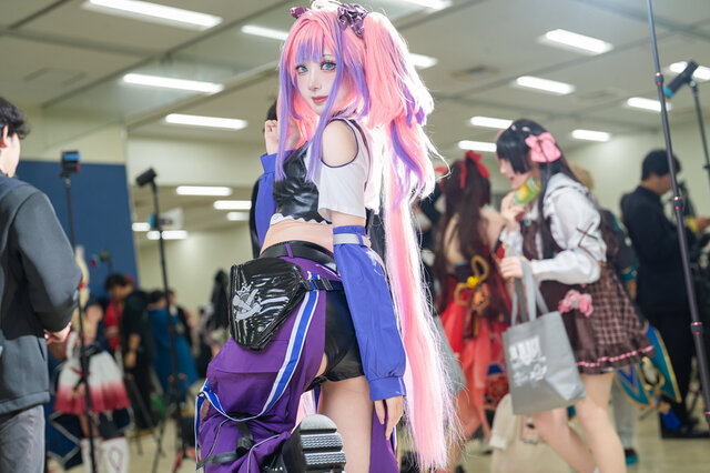 綺々羅々ヴィヴィ「ホロライブ」／壱村 あん（X：@ancho_cos）