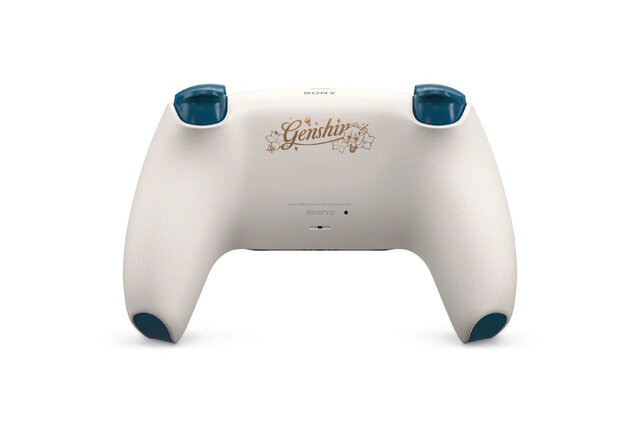 PS5純正コントローラー・DualSenseに『原神』コラボモデル登場!旅人のモチーフアイコンや、裏面にはパイモンも