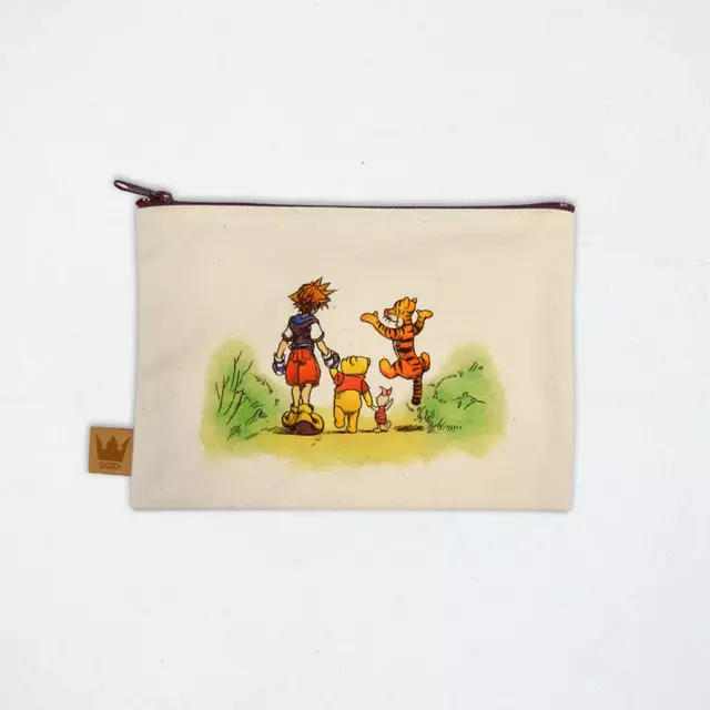 『キングダム ハーツ』グッズがディズニーストアでも12月5日発売！ぬいぐるみ8種や「100エーカーの森」イラストのポーチなど盛りだくさん