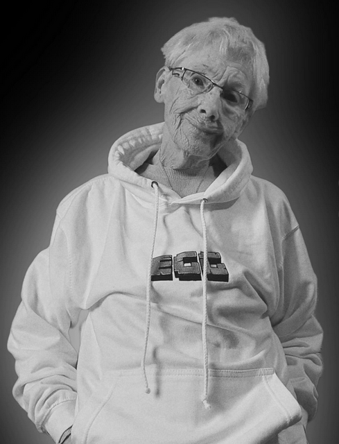 海外「ゲーマーグランマ」78歳でこの世去る…ユーモア溢れる映像で240万人以上のTikTokユーザーの心つかむ