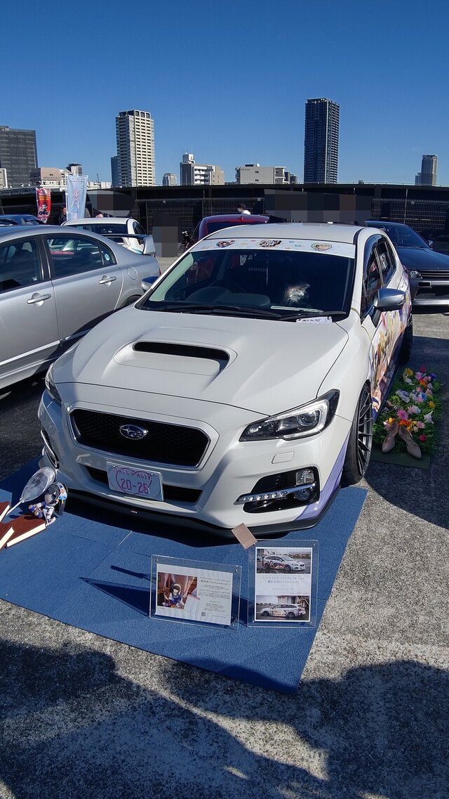 『アイマス』合同ライブ「MOIW2025」に“アイ”が集まる！「のぼり」や「痛車」など会場周辺施策をレポート