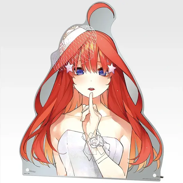 「五等分の花嫁」 原作イラストの一番くじ全ラインナップ公開！ウェディング姿の大型アクリルボードをはじめ、告白シーンを集めた”愛が溢れるTシャツ”など