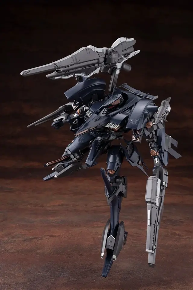 『ARMORED CORE 4』“烏殺し”の異名を持つ「オルレア」プラモデルがクール！鮮烈な登場シーンを再現、差し替えにより二刀流も