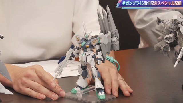 映画オリジナルMS「アリュゼウス」早くもHGガンプラ化！変形はもちろん、内部メカとして「量産型νガンダム」も付属