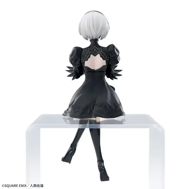 ちょこんと座る姿が美しい…！アニメ「ニーア」より、「2B」フィギュアがアミューズメント施設にて再登場