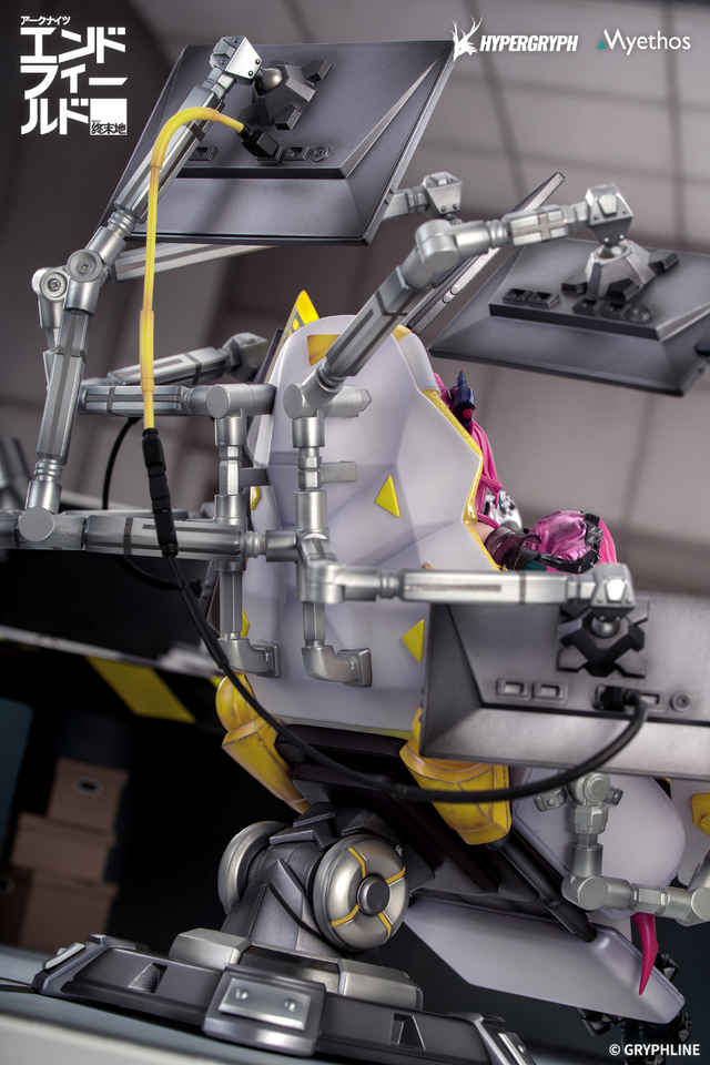 自分好みの空間を演出！『アークナイツ：エンドフィールド』より「イヴォンヌ」が、ディスプレイに囲まれて座る姿で立体化