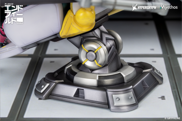 自分好みの空間を演出！『アークナイツ：エンドフィールド』より「イヴォンヌ」が、ディスプレイに囲まれて座る姿で立体化