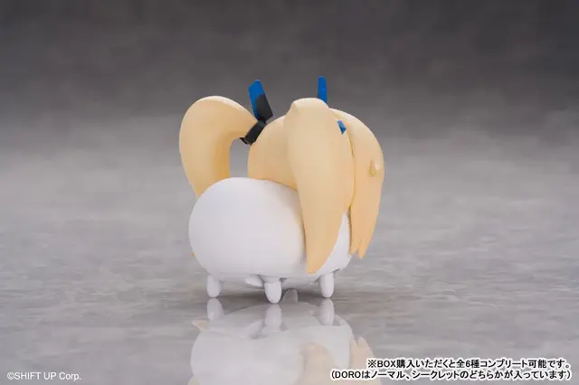 『勝利の女神：NIKKE』謎生物「DORO」が電動ホビーに！ “専用ドッグラン”と共に登場ーシークレットは「金のDORO」
