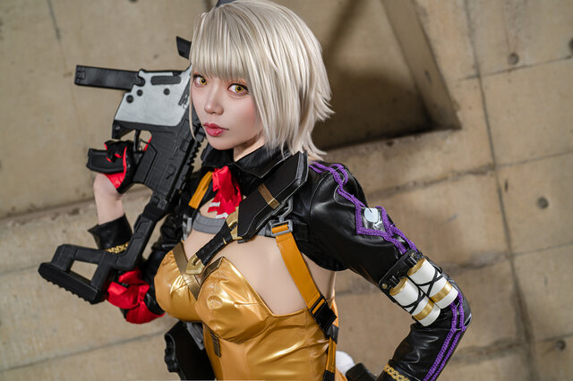 ヴェクター『ドールズフロントライン2』／やなぎ（X：@ya_nagi_nagiko）