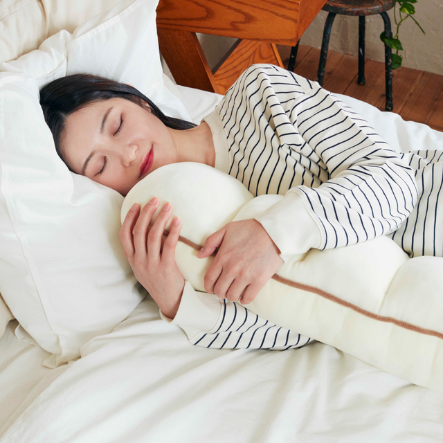 「セブン‐イレブン」人気商品をグッズ化した「Happyくじ」が3月13日発売！巨大なからあげ棒ぬいぐるみや、“金”シリーズのブランケットなどユニーク