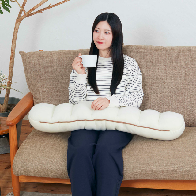 「セブン‐イレブン」人気商品をグッズ化した「Happyくじ」が3月13日発売！巨大なからあげ棒ぬいぐるみや、“金”シリーズのブランケットなどユニーク