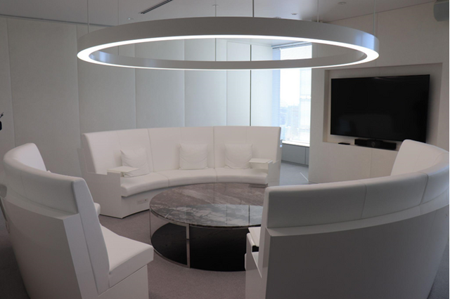 コジプロの創造はここから生まれる！「コジマプロダクション」スタジオ潜入レポート。ルーデンスからカフェテリアまで、オフィスなのに世界観作り込みがスゴい【特集】