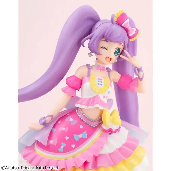 「アイカツ！×プリパラ THEMOVIE」劇中衣装を再現した真中らぁらフィギュアが予約開始！