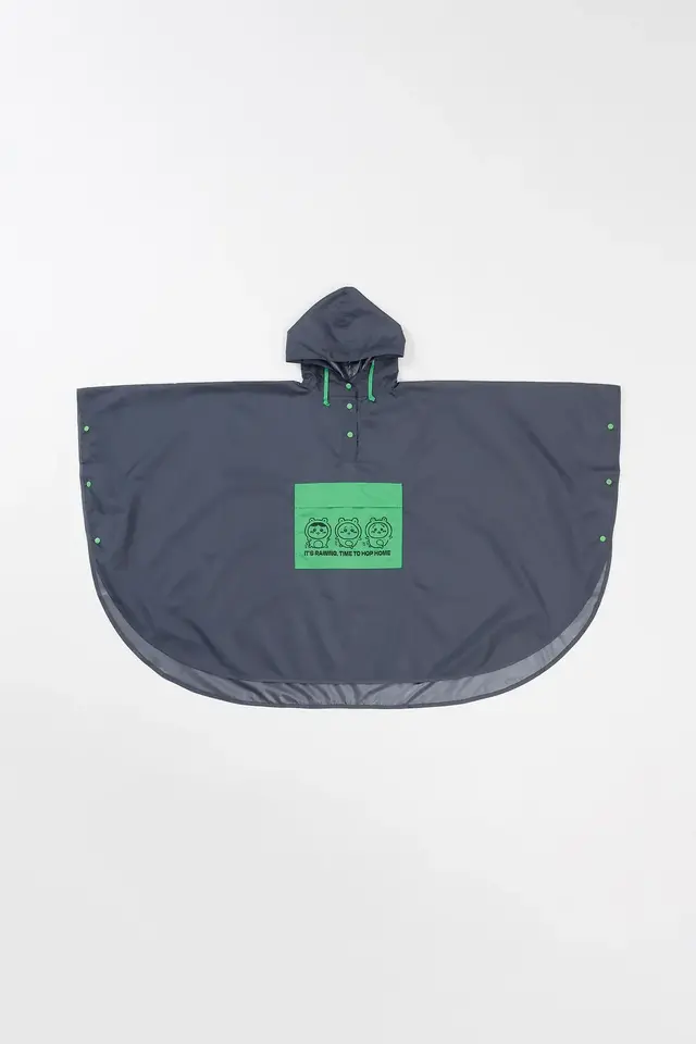 「ちいかわ」雨の日を快適に過ごせる10アイテム！ドライTシャツやレインポンチョ、撥水リュックなどが5月22日発売