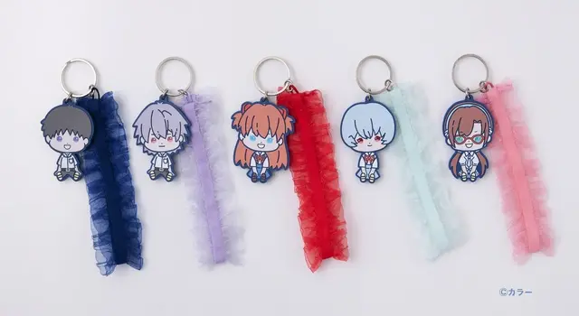 「エヴァンゲリオン」にフリル！？ ゆるかわファンシーな「EVA POCKET」のカプセルトイが発売