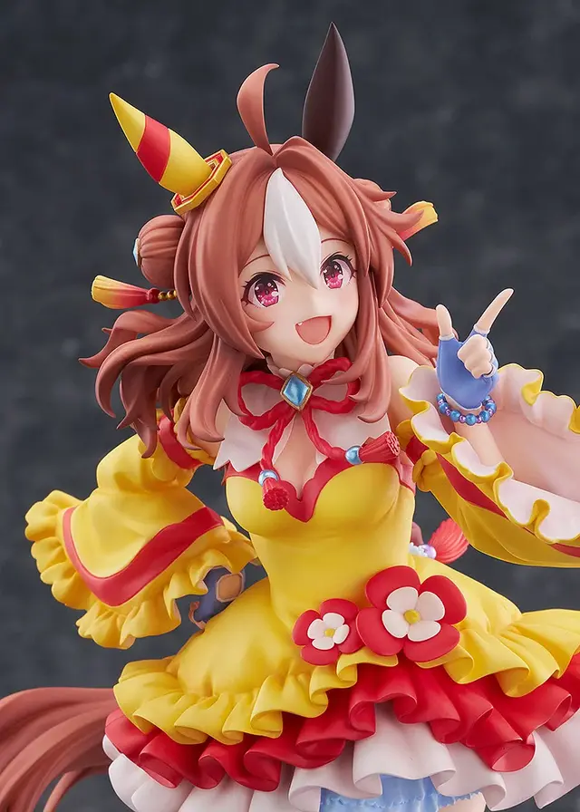 溢れ出るハッピー！『ウマ娘』コパノリッキー」1/7スケールフィギュアは、華やかな勝負服姿が魅力