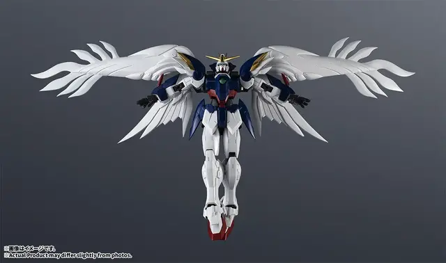 ウイングガンダムゼロ(EW)、シャア専用ザクIIらが躍動感あるポーズで決まる！可動フィギュア「GUNDAM UNIVERSE」から3機がリニューアル