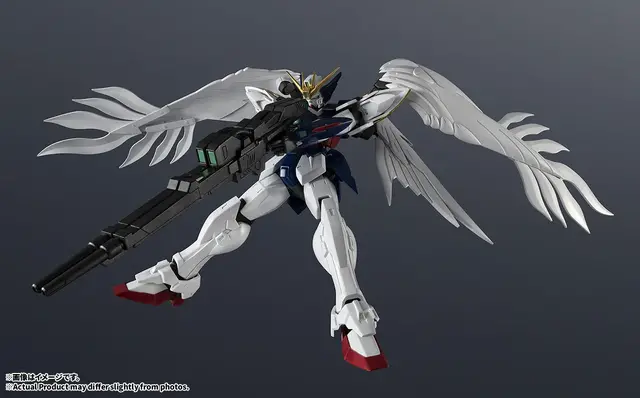 ウイングガンダムゼロ(EW)、シャア専用ザクIIらが躍動感あるポーズで決まる！可動フィギュア「GUNDAM UNIVERSE」から3機がリニューアル