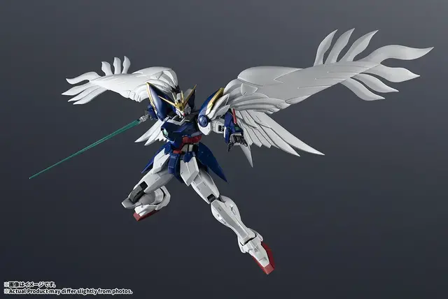 ウイングガンダムゼロ(EW)、シャア専用ザクIIらが躍動感あるポーズで決まる！可動フィギュア「GUNDAM UNIVERSE」から3機がリニューアル