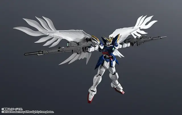 ウイングガンダムゼロ(EW)、シャア専用ザクIIらが躍動感あるポーズで決まる！可動フィギュア「GUNDAM UNIVERSE」から3機がリニューアル