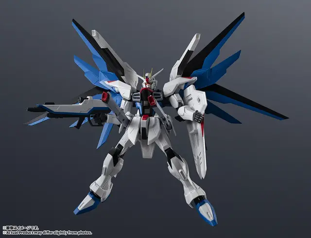 ウイングガンダムゼロ(EW)、シャア専用ザクIIらが躍動感あるポーズで決まる！可動フィギュア「GUNDAM UNIVERSE」から3機がリニューアル