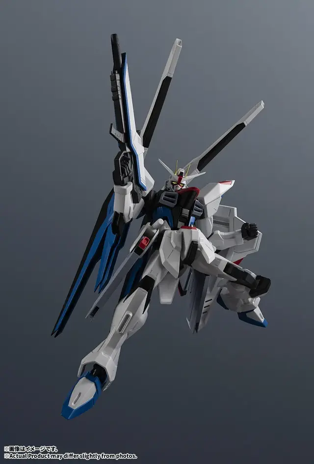 ウイングガンダムゼロ(EW)、シャア専用ザクIIらが躍動感あるポーズで決まる！可動フィギュア「GUNDAM UNIVERSE」から3機がリニューアル