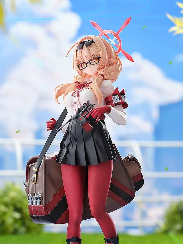 レギンスで魅せるふとももに惹かれる…!『ブルアカ』より、制服姿の「チナツ」1/7スケールフィギュアが予約受付開始