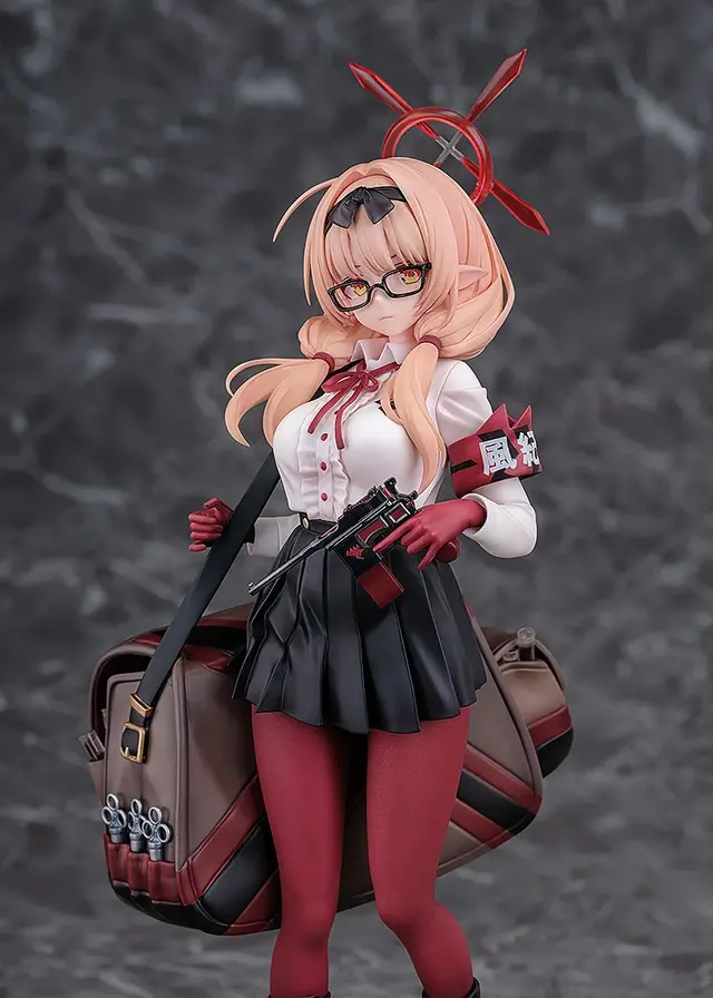 レギンスで魅せるふとももに惹かれる…！『ブルアカ』より、制服姿の「チナツ」1/7スケールフィギュアが予約受付開始