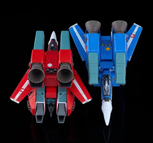 「超時空要塞マクロス」銀河最強夫婦が搭乗する「VF-1Jファイターバルキリー」をセットでプラモ化！大気圏外仕様パイロットスーツフィギュアなど付属