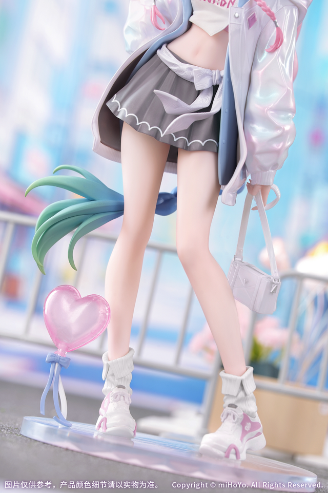 パール調のアウターから魅せるおへそ…！『崩壊：スターレイル』より「キュレネ 素敵な休日 Ver.」1/8スケールフィギュアが予約受付中