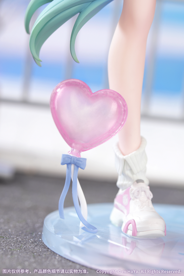 パール調のアウターから魅せるおへそ…！『崩壊：スターレイル』より「キュレネ 素敵な休日 Ver.」1/8スケールフィギュアが予約受付中