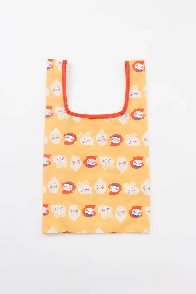 「ちいかわ」ヴィンテージデザインほか、アパレル新商品が6月19日発売！たべものモチーフエコBAGや、後光が輝くうさぎTシャツなど