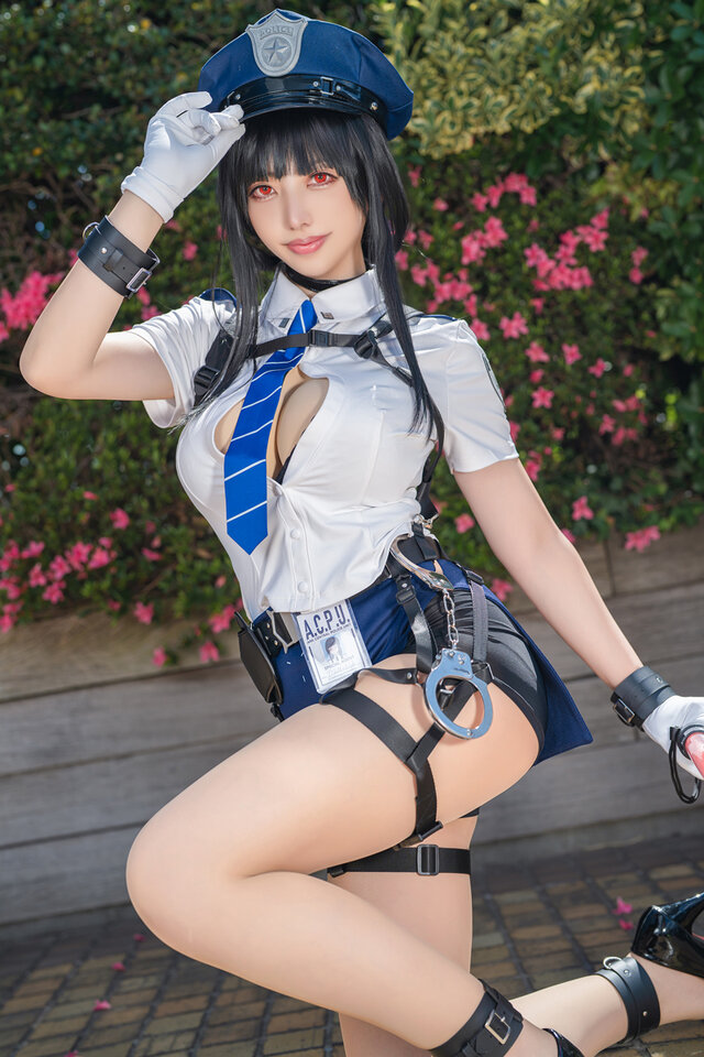 D:キラーワイフ『勝利の女神:NIKKE』／七（X：@_fufu_kowa）