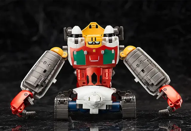 2017年発売の「ダイナミックチェンジR ゲッターロボ」が再始動！リアル等身の3機ゲットマシンが変形合体しゲッター各形態へ