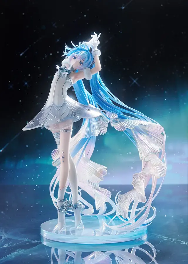 グッスマ最高峰ラインの「初音ミク」フィギュア！オーロラコート加工やパール塗装、クリアパーツを組み合わせて美麗ビジュアルを再現