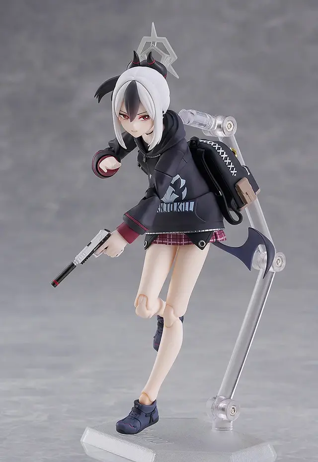 『ブルアカ』鬼方カヨコのfigmaが魅力にあふれてる！「戦闘顔」「照れ顔」や「しゃがみスカート」など様々な差し替えパーツを用意